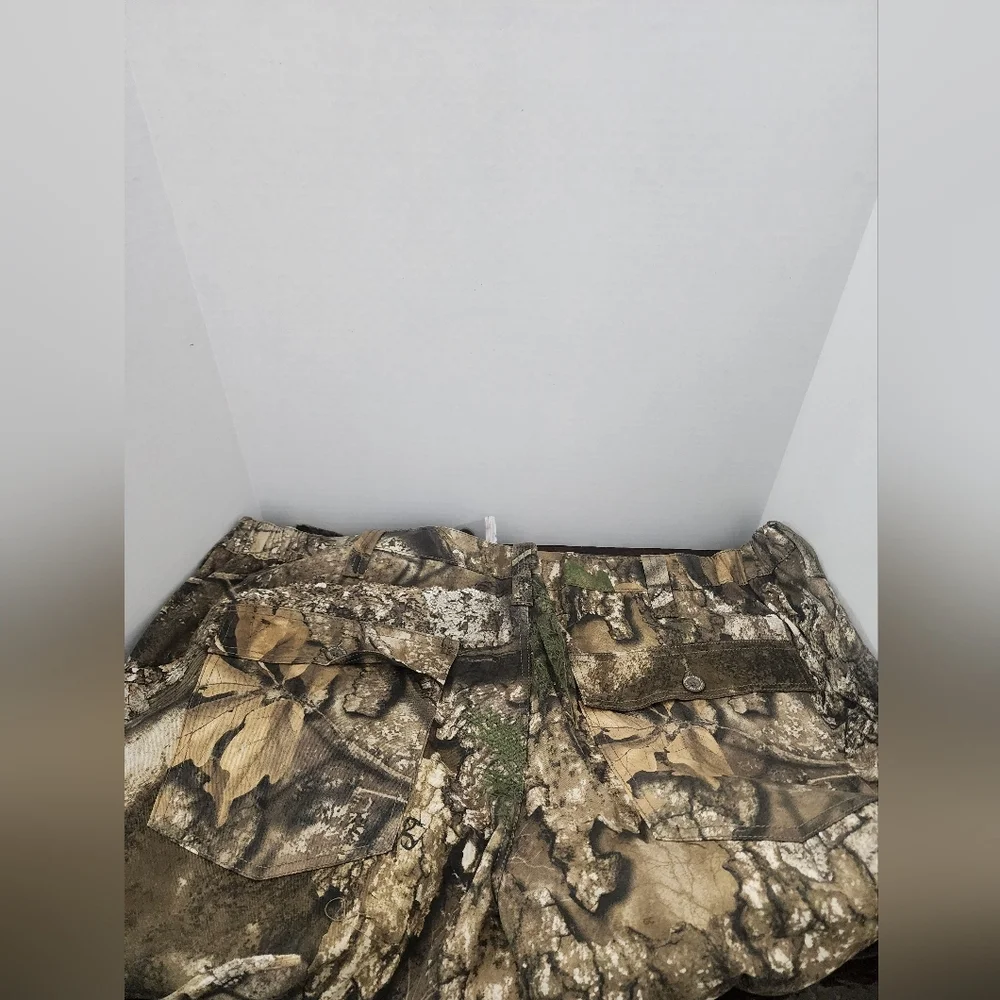 NWT Realtree Brand 6 Pocket Cargo Hunting Pants In Size XXL (44-46)